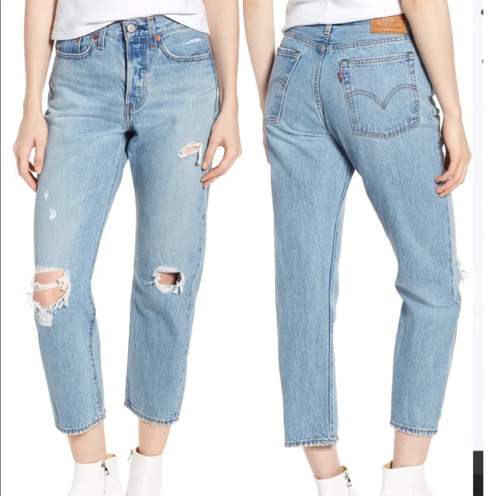 Levi’s Wedgie Distressed Straight Leg Jean